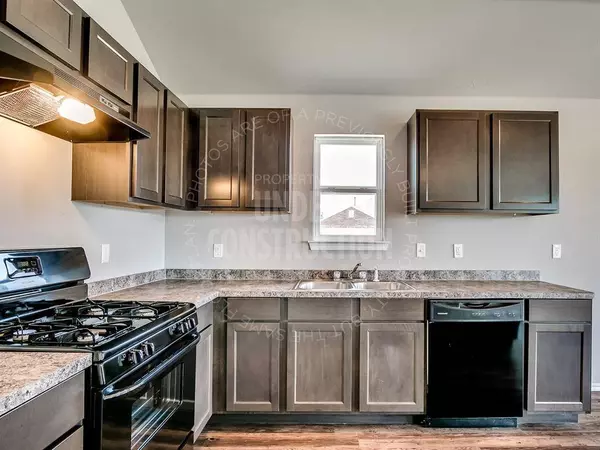 1195 Newcastle Farms DR, Newcastle, OK 73065