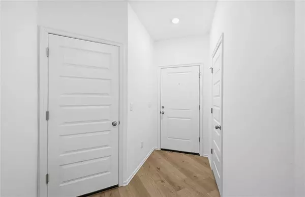 12941 Florence LN, Yukon, OK 73099