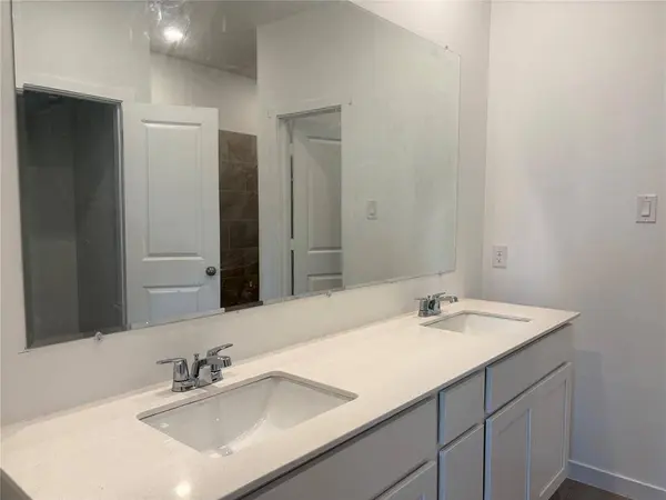 9004 SW 19th ST, Oklahoma City, OK 73128