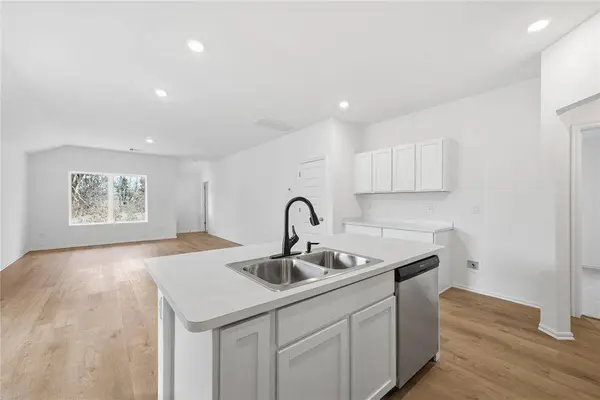 704 NE 103rd ST, Oklahoma City, OK 73131