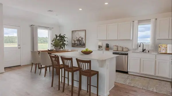 1052 Sunflower LN, Newcastle, OK 73065