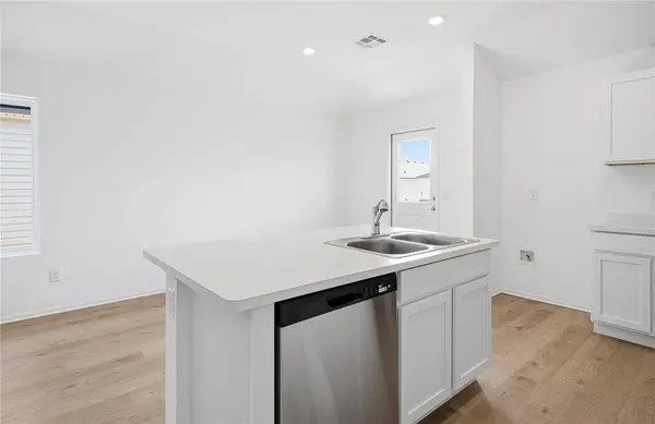 3645 Maggie RD, Mustang, OK 73064