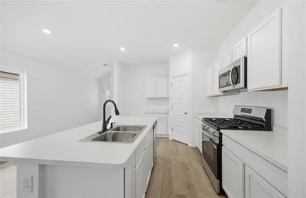 10509 Little Blue LN, Oklahoma City, OK 73131