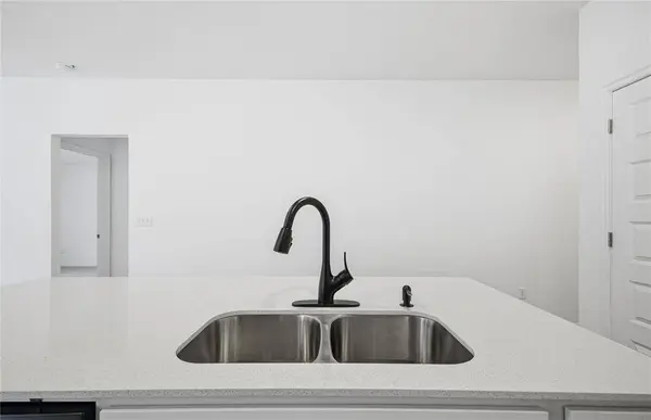 11913 NW 100th ST, Yukon, OK 73099