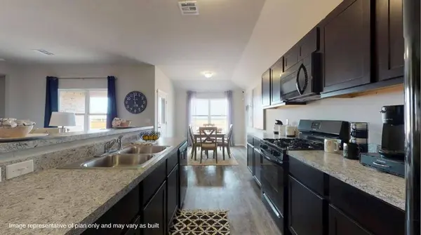 10020 SW 38th ST, Mustang, OK 73064