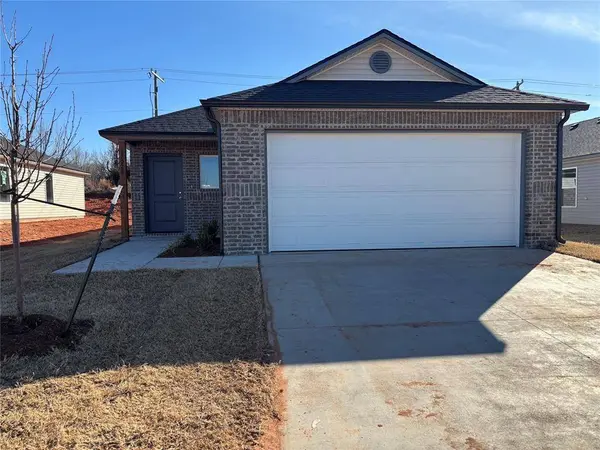 12028 SW 36th ST, Mustang, OK 73099