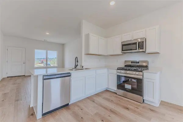 517 Caldwell DR, Noble, OK 73068