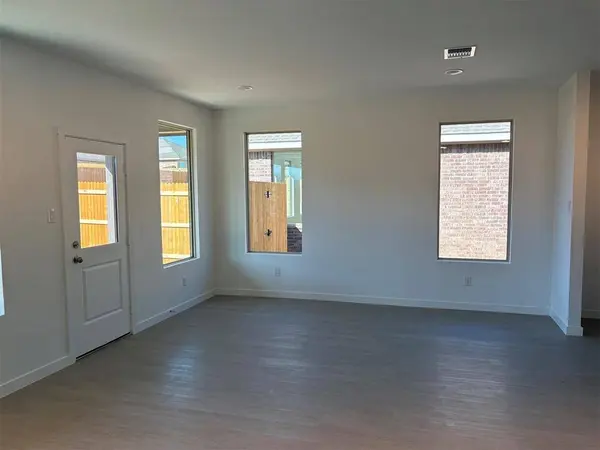 9105 SW 19th ST, Oklahoma City, OK 73128