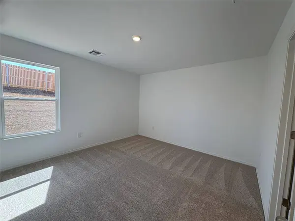 1211 Colt DR, Guthrie, OK 73044