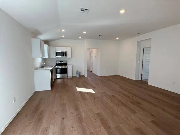 1209 Colt DR, Guthrie, OK 73044