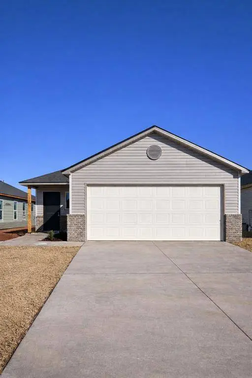 1202 Colt DR, Guthrie, OK 7304