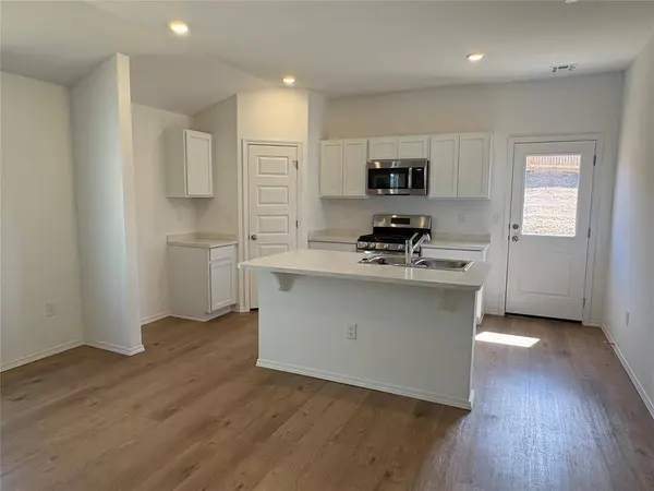 1211 Colt DR, Guthrie, OK 73044