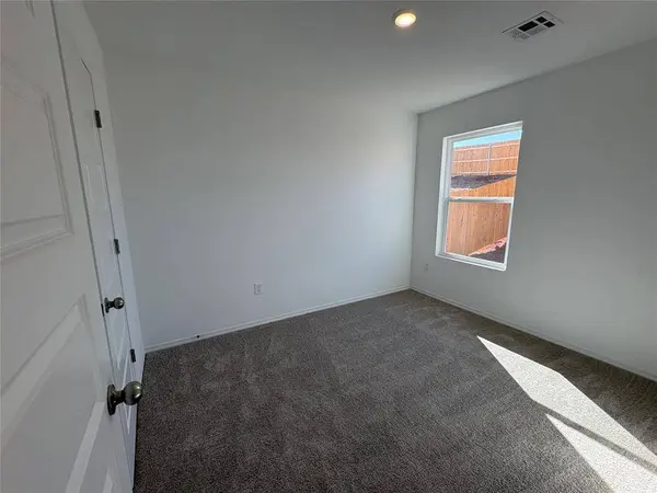 1209 Colt DR, Guthrie, OK 73044