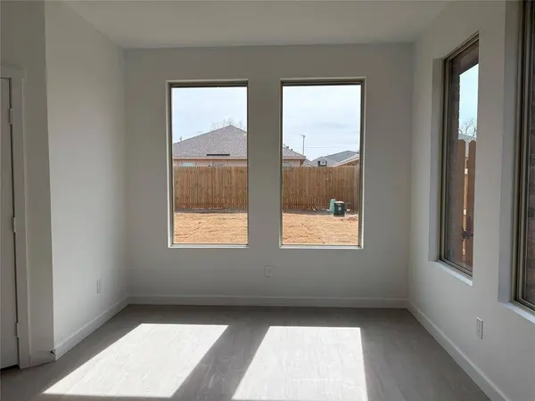 9117 SW 19th ST, Oklahoma City, OK 73128