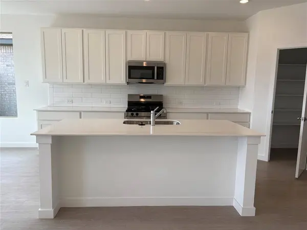 9117 SW 19th ST, Oklahoma City, OK 73128