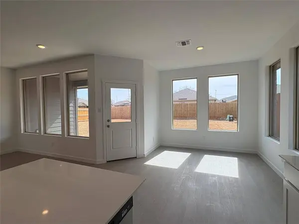 9117 SW 19th ST, Oklahoma City, OK 73128