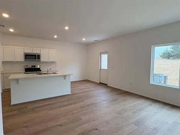 1123 Colt DR, Guthrie, OK 73044