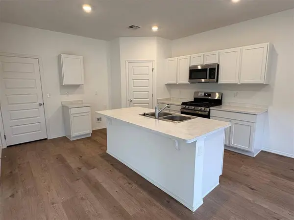 1123 Colt DR, Guthrie, OK 73044