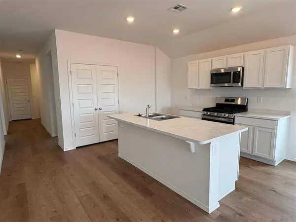1122 Colt DR, Guthrie, OK 73044