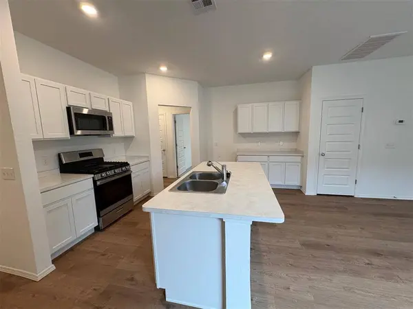 1115 Colt DR, Guthrie, OK 73044