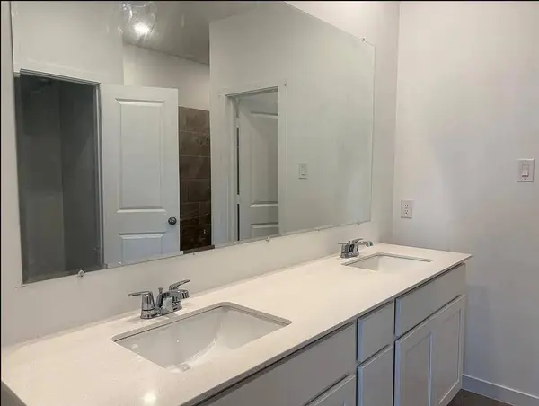 9221 SW 19th ST, Oklahoma City, OK 73128