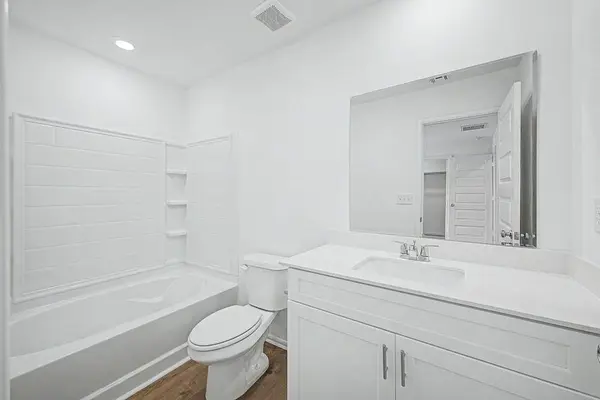 3612 Maggie RD, Mustang, OK 73064