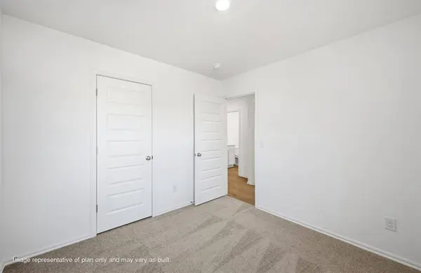12017 SW 36th ST, Mustang, OK 73064