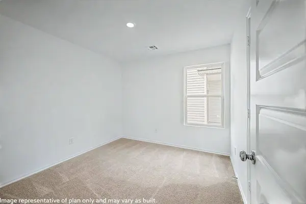 3512 Maggie RD, Mustang, OK 73064