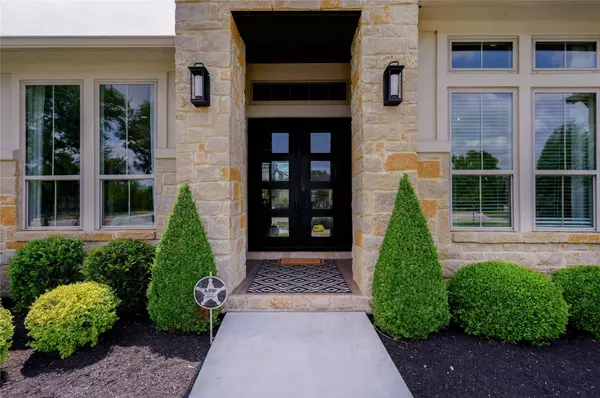 125 Reataway DR, Dripping Springs, TX 78620