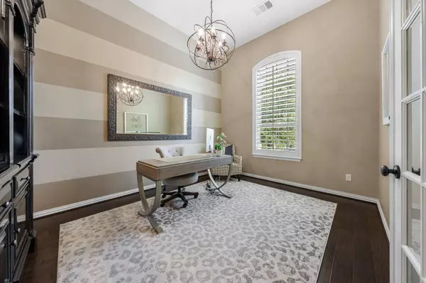 285 Sand Hills LN, Austin, TX 78737