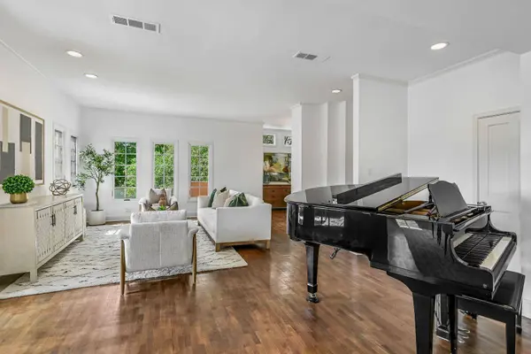 1506 W 13th ST #11, Austin, TX 78703