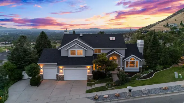 3439 E CANYON COVE DR