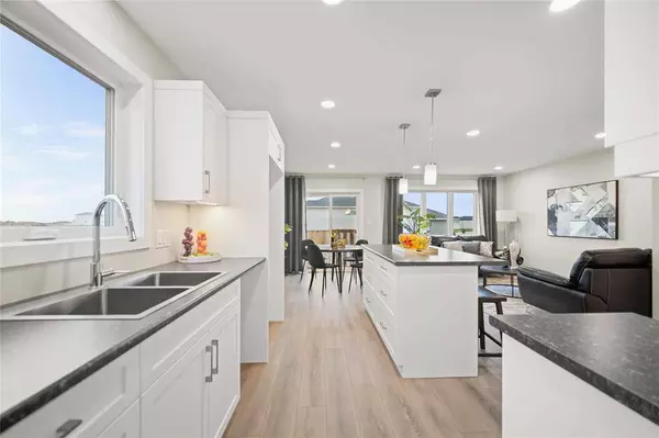 53 Gullane ST, Niverville, MB R0A 0A1