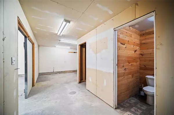 41089 6TH AVE, Niverville, MB R0A 1E0