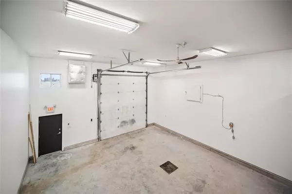 41089 6TH AVE, Niverville, MB R0A 1E0