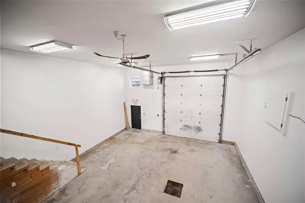 41089 6TH AVE, Niverville, MB R0A 1E0