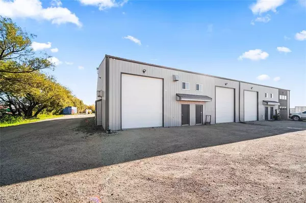 41089 6TH AVE, Niverville, MB R0A 1E0