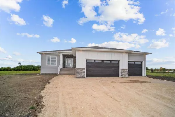 51093 Heatherdale RD, Lorette, MB R5K 0V3
