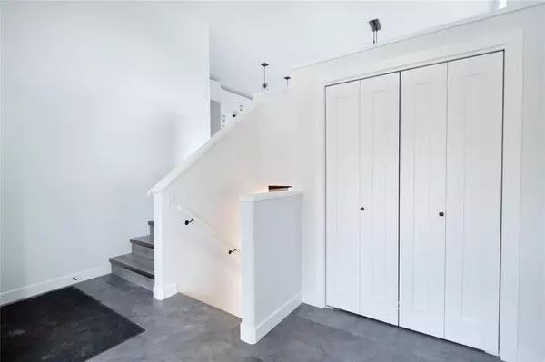 12 Prestwick ST, Niverville, MB R0A 0A1