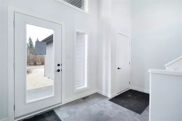 12 Prestwick ST, Niverville, MB R0A 0A1