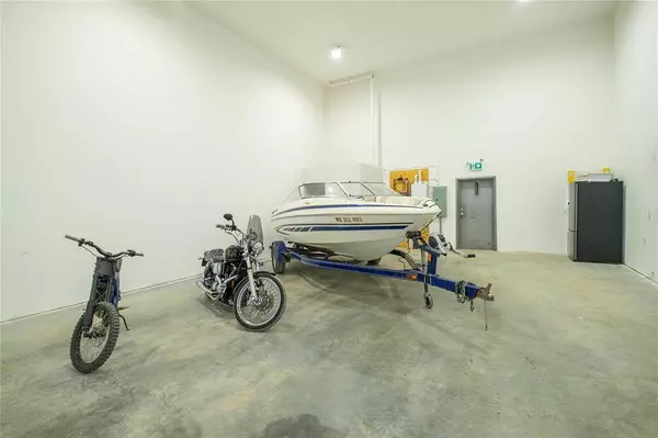 735 Schultz AVE, Niverville, MB R0A 1E0