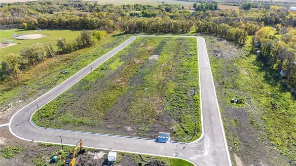 146 Harvest CRES, Lorette, MB R5K 0Y4