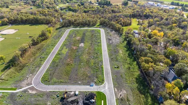 146 Harvest CRES, Lorette, MB R5K 0Y4