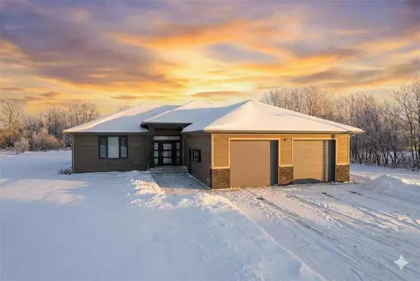 63 Grace LN, Mitchell, MB R5G 2M2