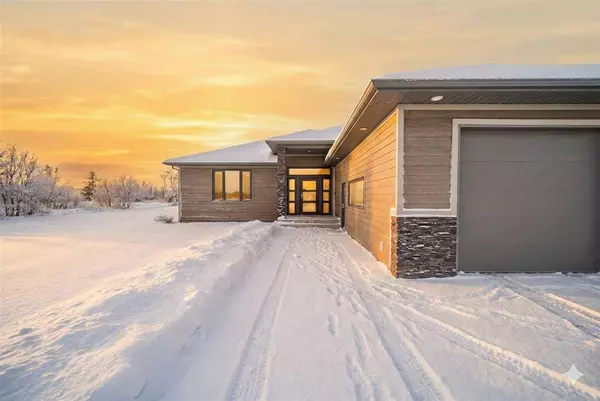 63 Grace LN, Mitchell, MB R5G 2M2