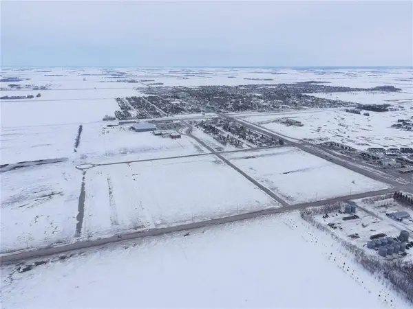 37 Mulberry AVE, Niverville, MB R0A 0A1