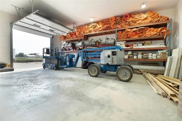 735 Schultz AVE, Niverville, MB R0A 1E0