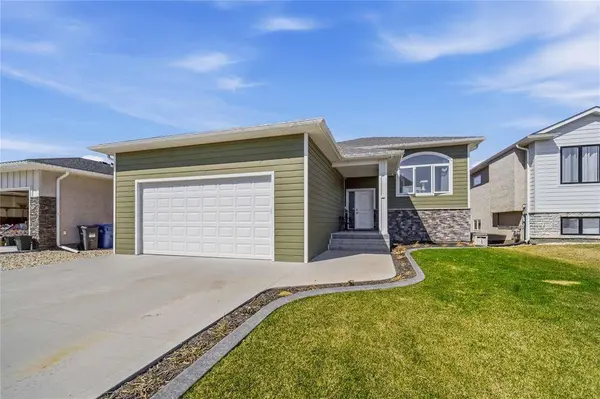 30 Aberdeen DR, Niverville, MB R0A 0A1