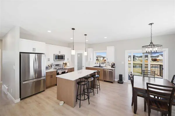 30 Aberdeen DR, Niverville, MB R0A 0A1