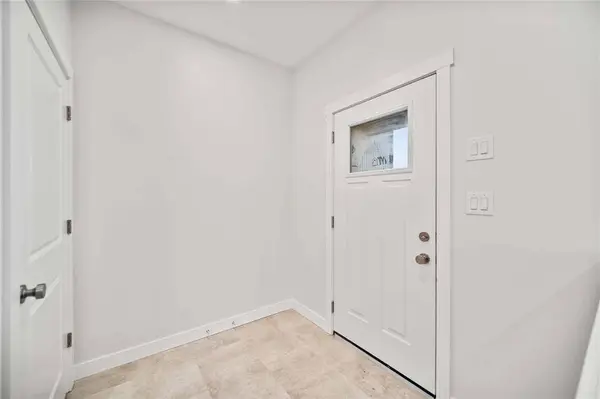 19 Mulberry AVE, Niverville, MB R0A 0A2